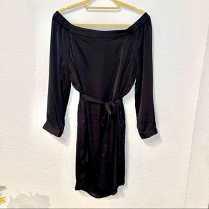 Off shoulder Black Knee Length Dress